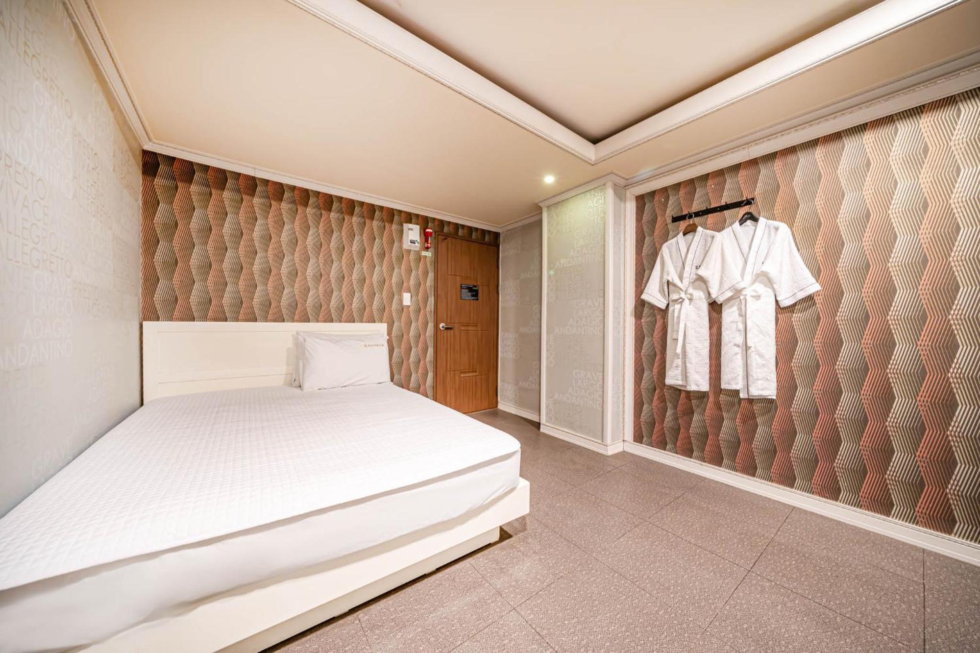 Top Motel Пусан Экстерьер фото