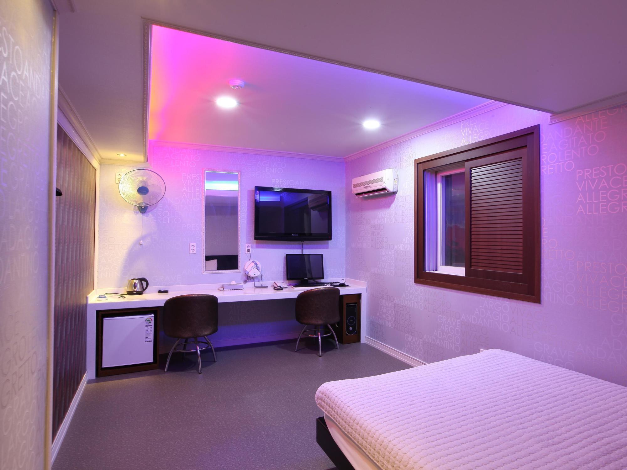 Top Motel Пусан Экстерьер фото